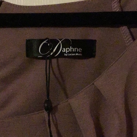 Lucian Matis Daphne sheath dress. - Picture 3 of 4